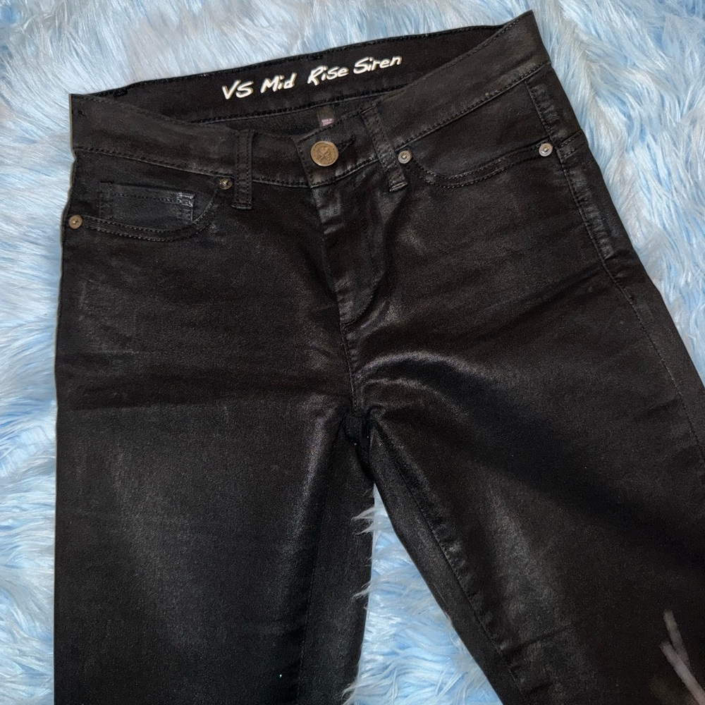 New- wet look denim straight leg